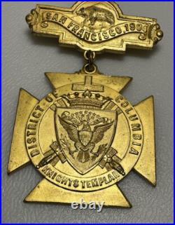 1904 Knights Templar San Francisco California Freemason Bear Pin Pinback Button