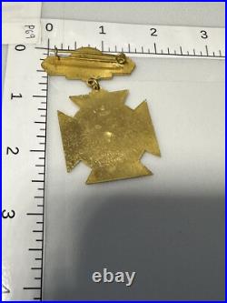 1904 Knights Templar San Francisco California Freemason Bear Pin Pinback Button