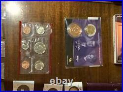 Lot Uncirculated Quarters, Pennies, Dollar and set, 19 proof sets + 1981 type 2