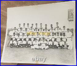 Original 1958 WILLIE MAYS, San Francisco Giants TEAM PHOTO 1st SF Season @ Seals