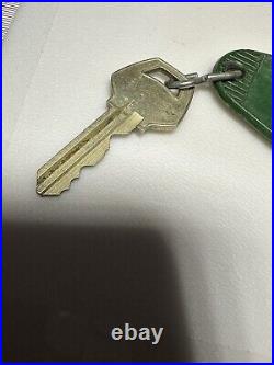 Vintage San Francisco California Fisherman's Wharf Holiday Inn Hotel Keychain
